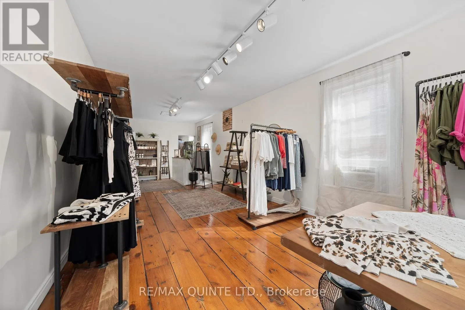 286 BLOOMFIELD MAIN STREET