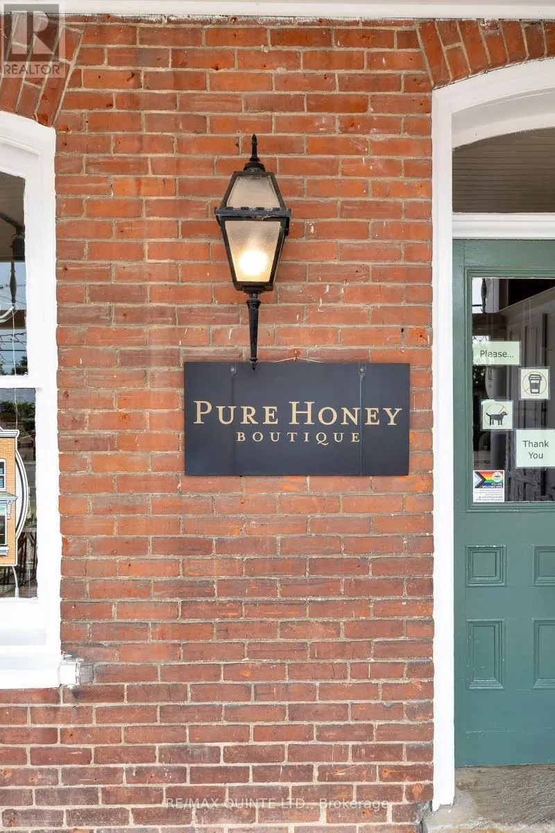 286 BLOOMFIELD MAIN STREET