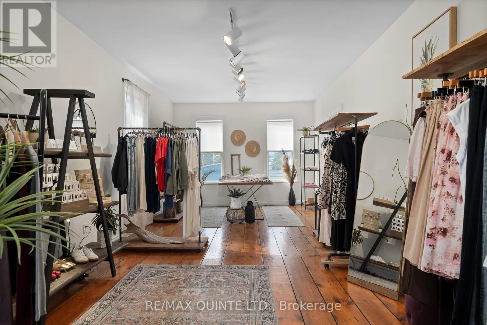 286 BLOOMFIELD MAIN STREET