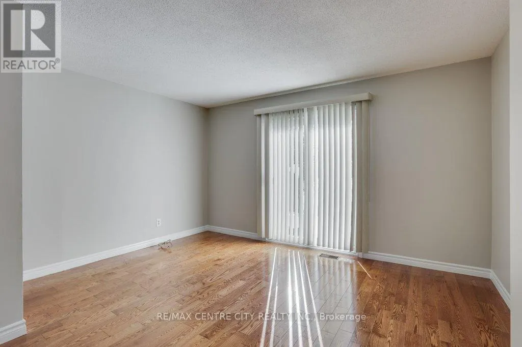 100 - 1328 COMMISSIONERS ROAD W, #100