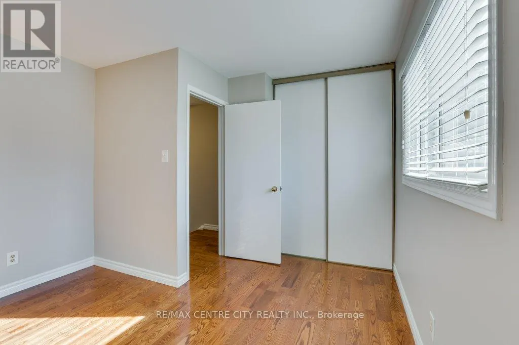 100 - 1328 COMMISSIONERS ROAD W, #100