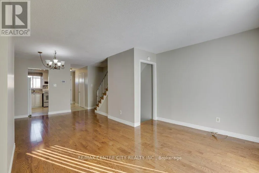 100 - 1328 COMMISSIONERS ROAD W, #100