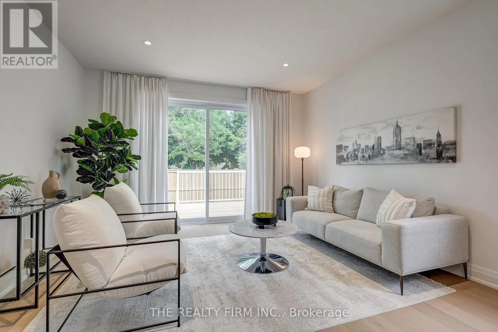 8 - 85 FOREST STREET, #8