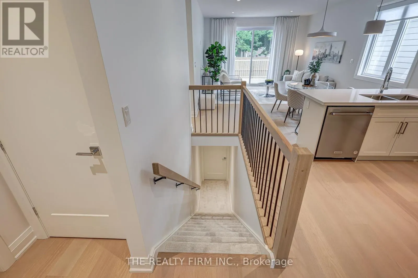 8 - 85 FOREST STREET, #8