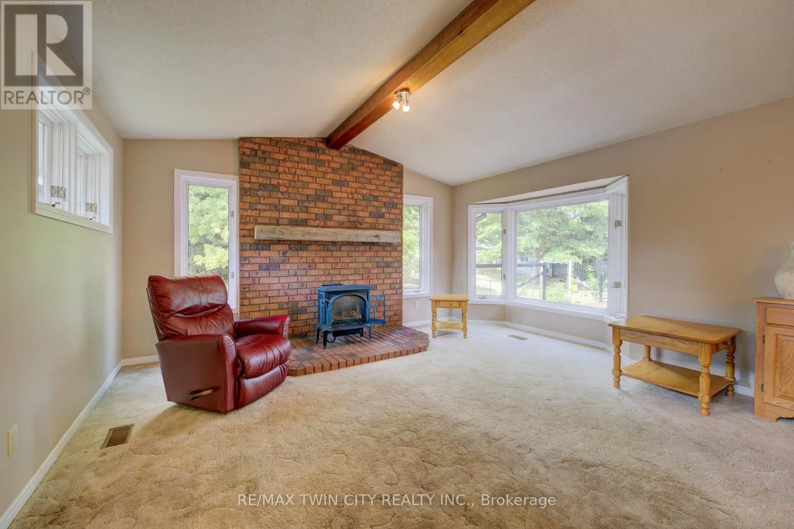 28 ELMHURST CRESCENT