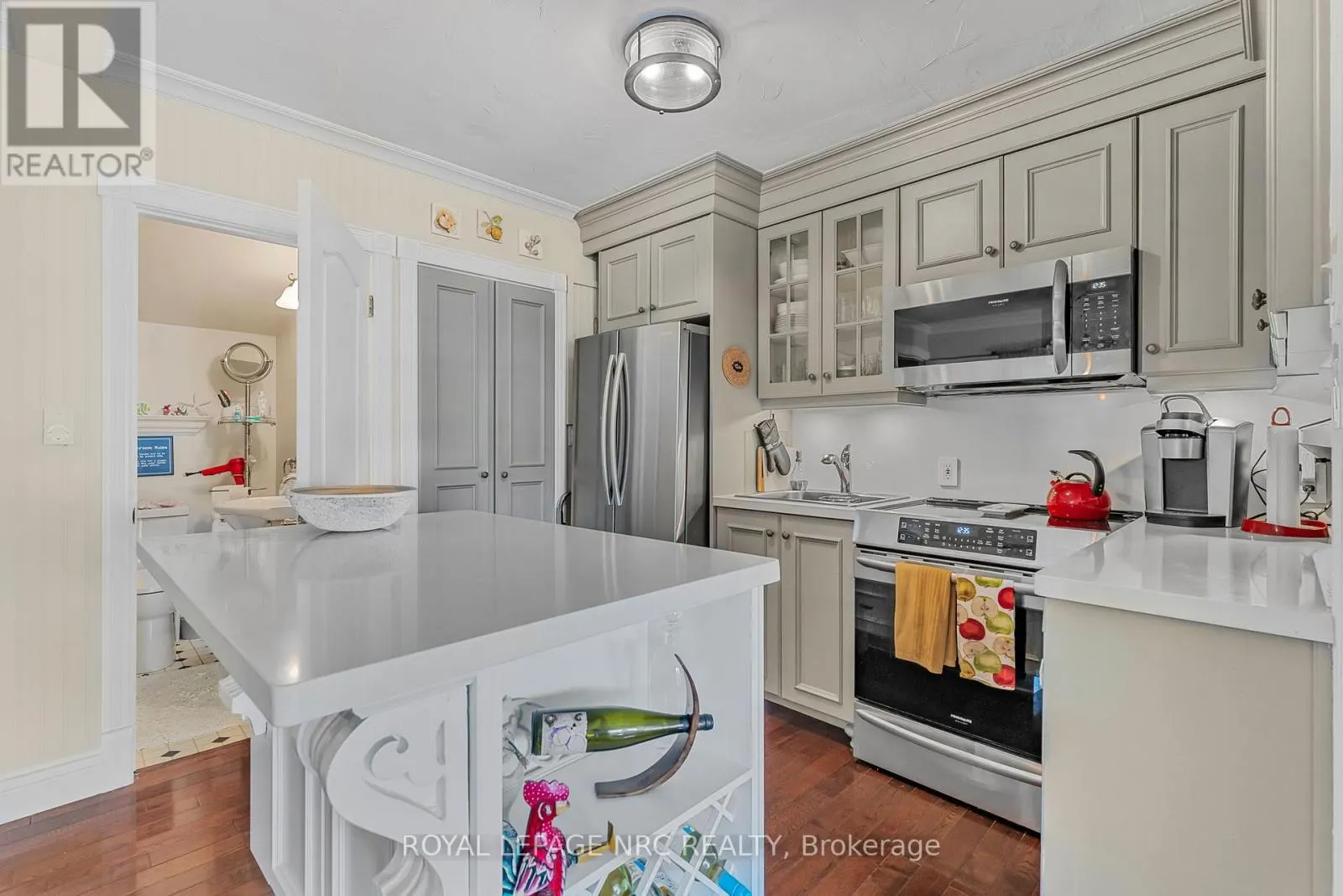 3816 TERRACE LANE