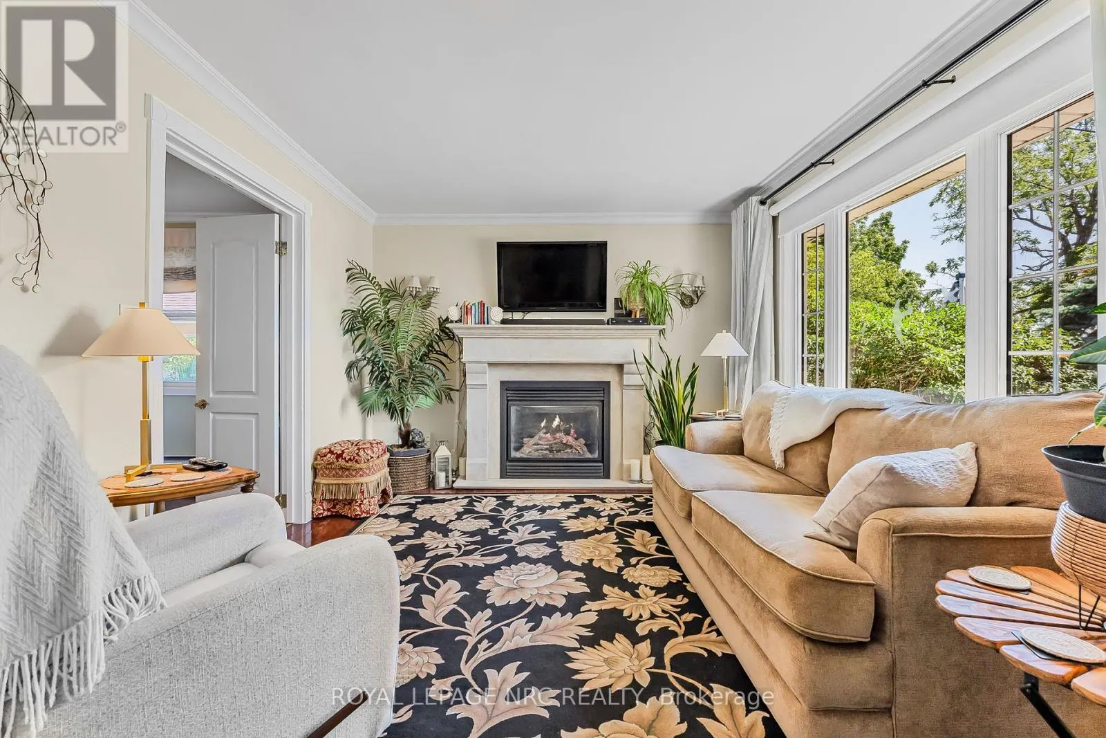 3816 TERRACE LANE