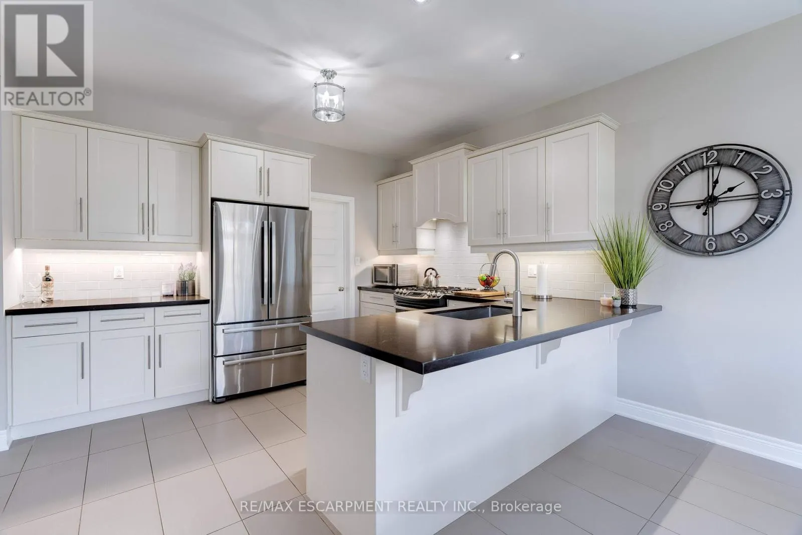 13 BIGGAR CRESCENT