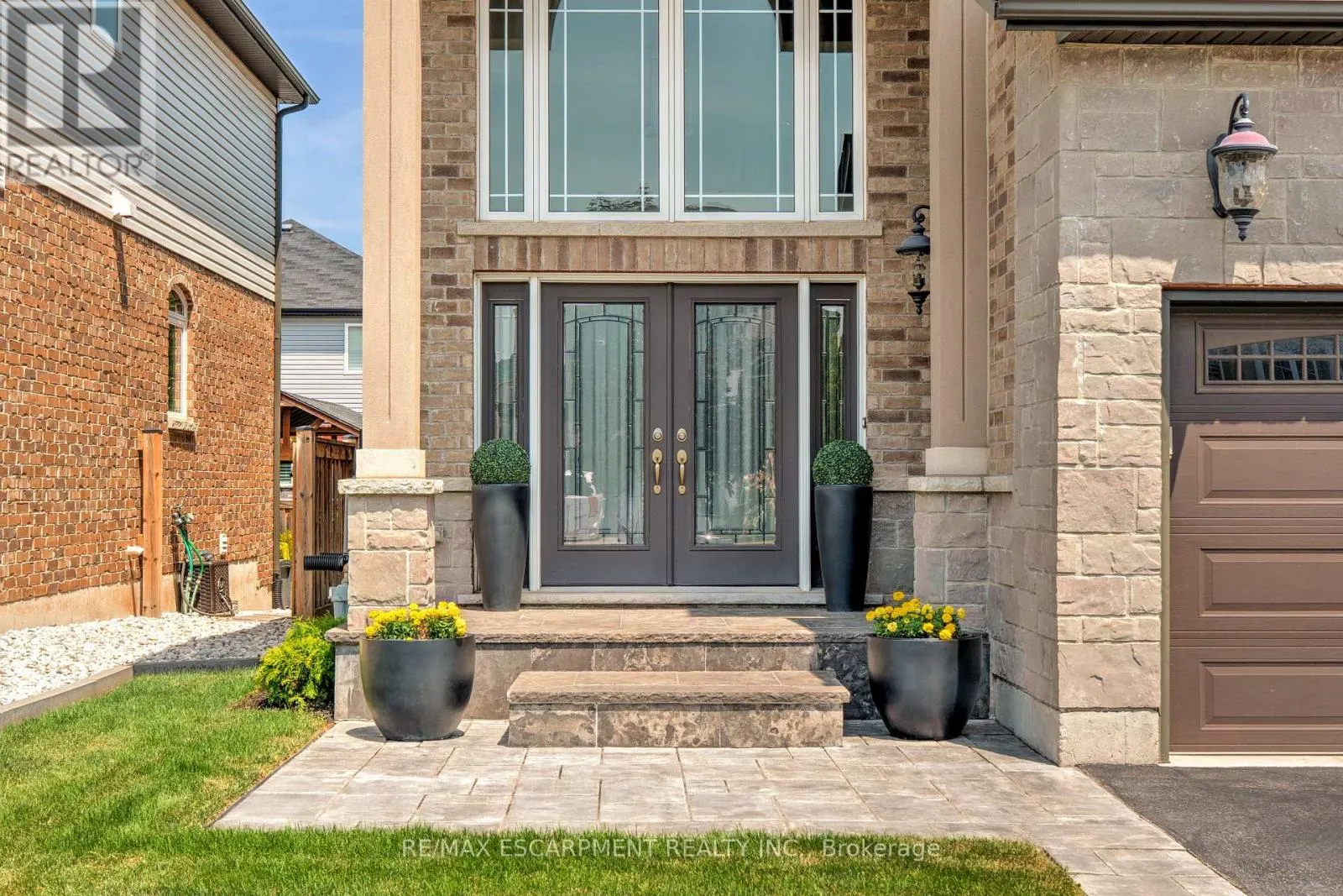13 BIGGAR CRESCENT