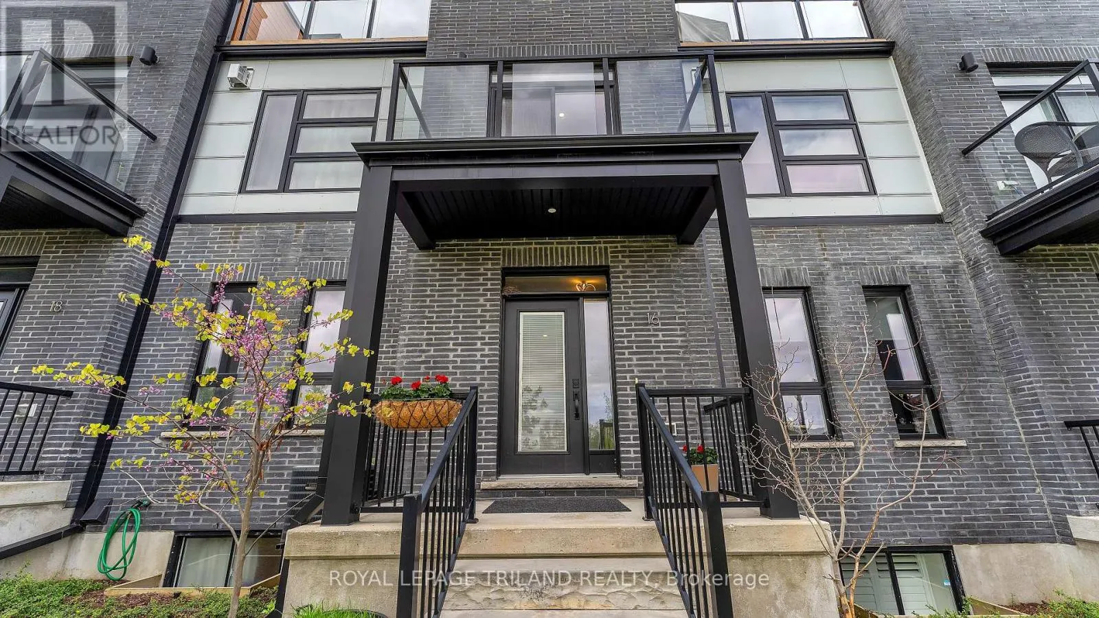 16 - 231 CALLAWAY ROAD, #16