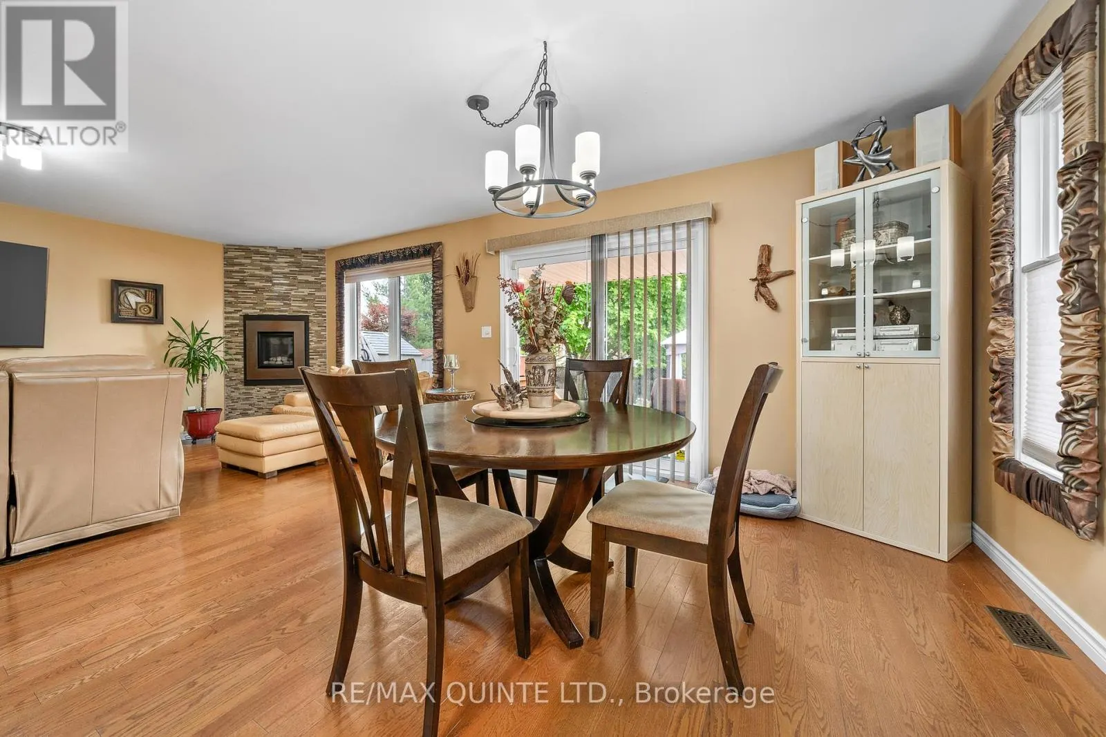 7 CHESTNUT DRIVE