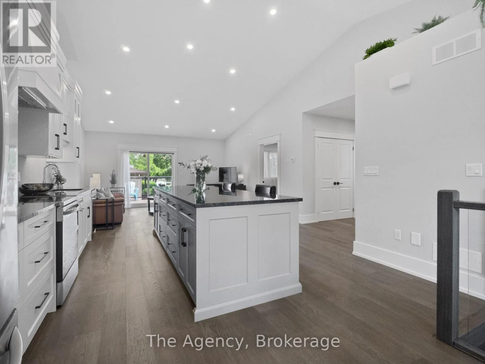 40 TOPHAM BOULEVARD