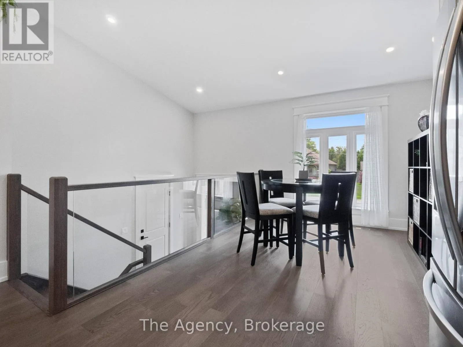 40 TOPHAM BOULEVARD