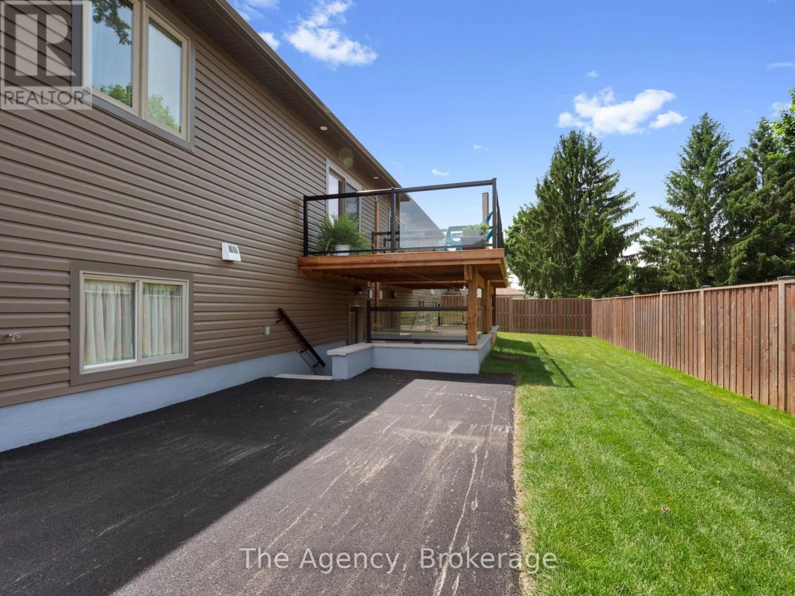 40 TOPHAM BOULEVARD