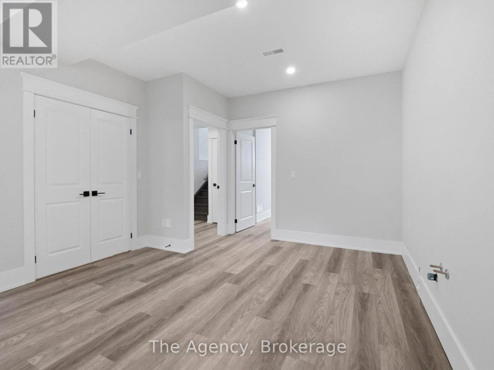 40 TOPHAM BOULEVARD