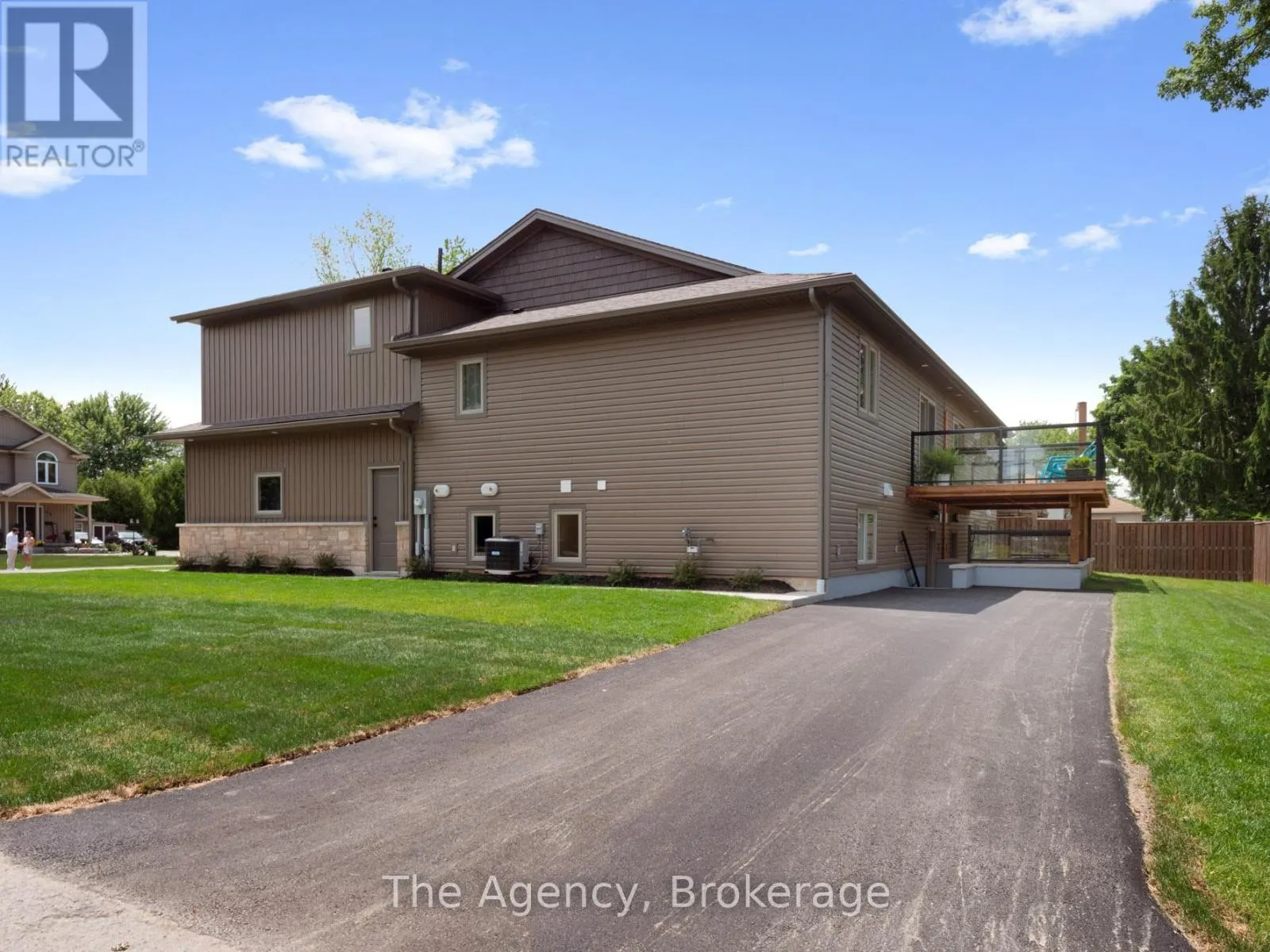 40 TOPHAM BOULEVARD