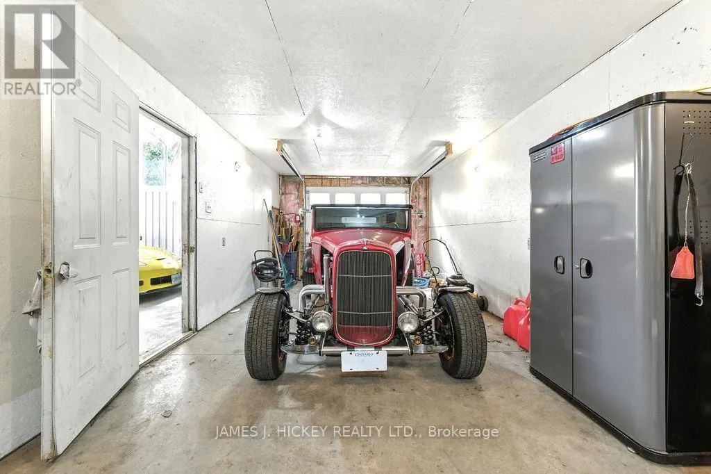 1108 BOUNDARY ROAD