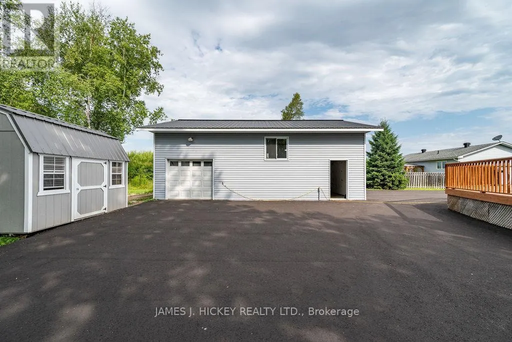 1108 BOUNDARY ROAD