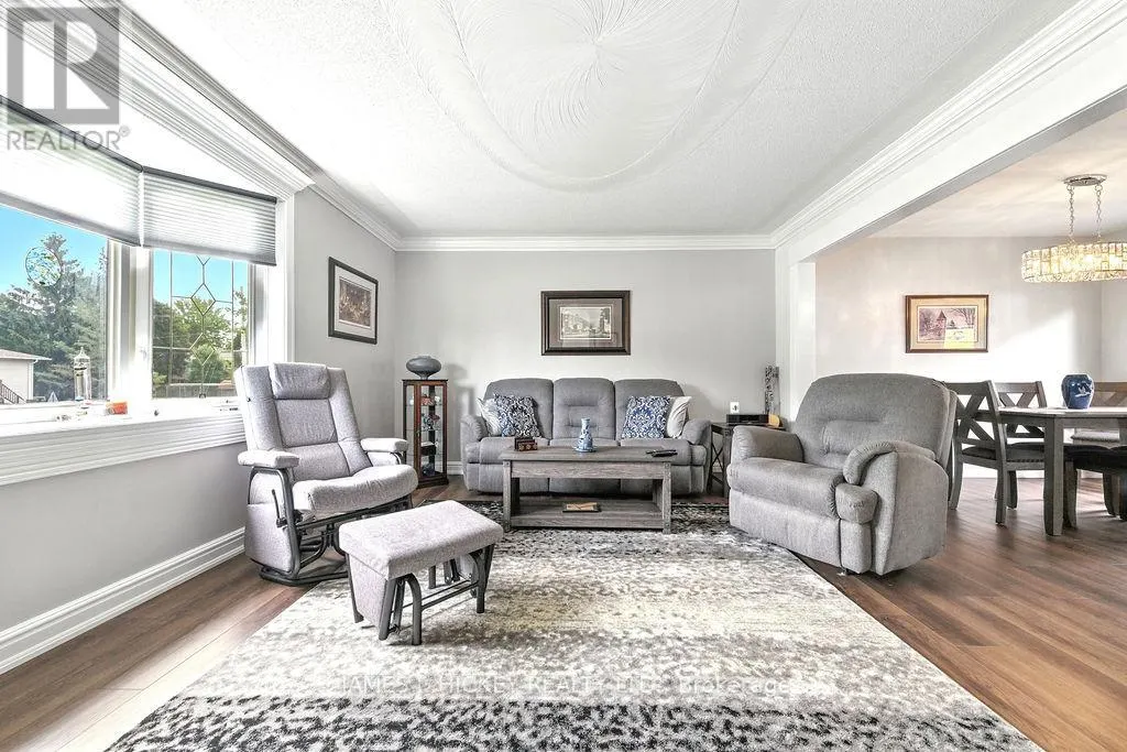 1108 BOUNDARY ROAD