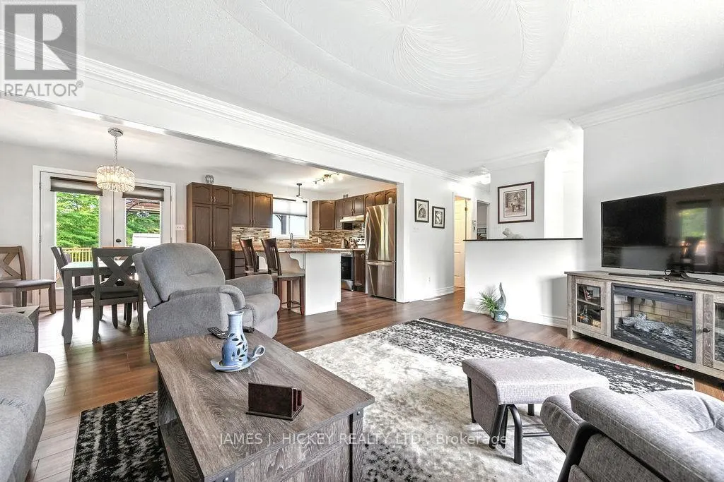 1108 BOUNDARY ROAD