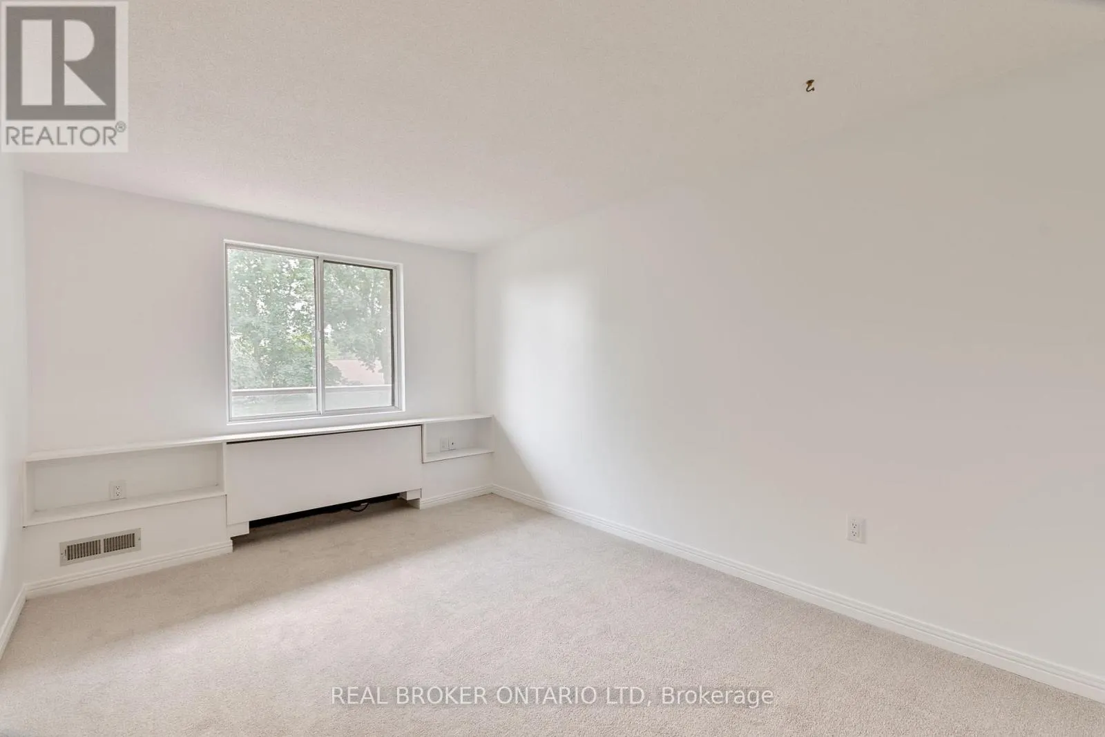 310 - 1180 COMMISSIONERS ROAD W, #310