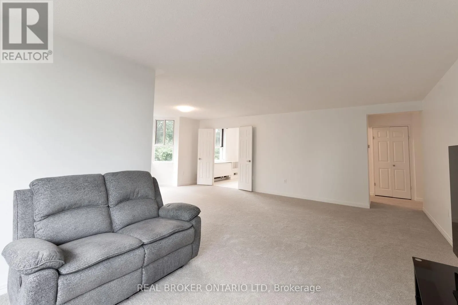 310 - 1180 COMMISSIONERS ROAD W, #310