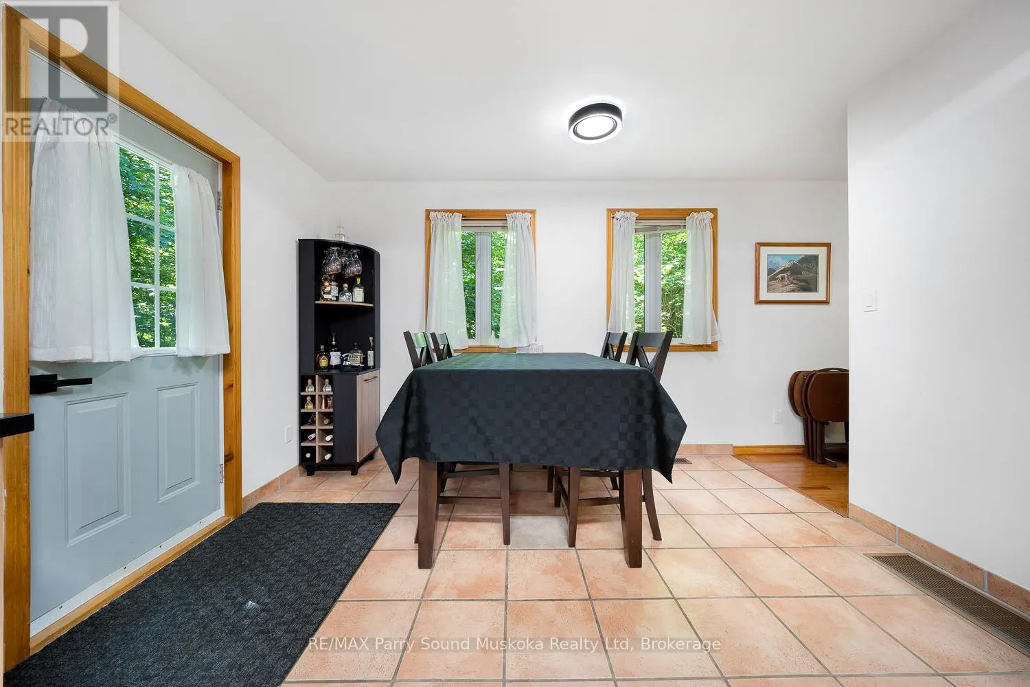 113 BAYVIEW DRIVE