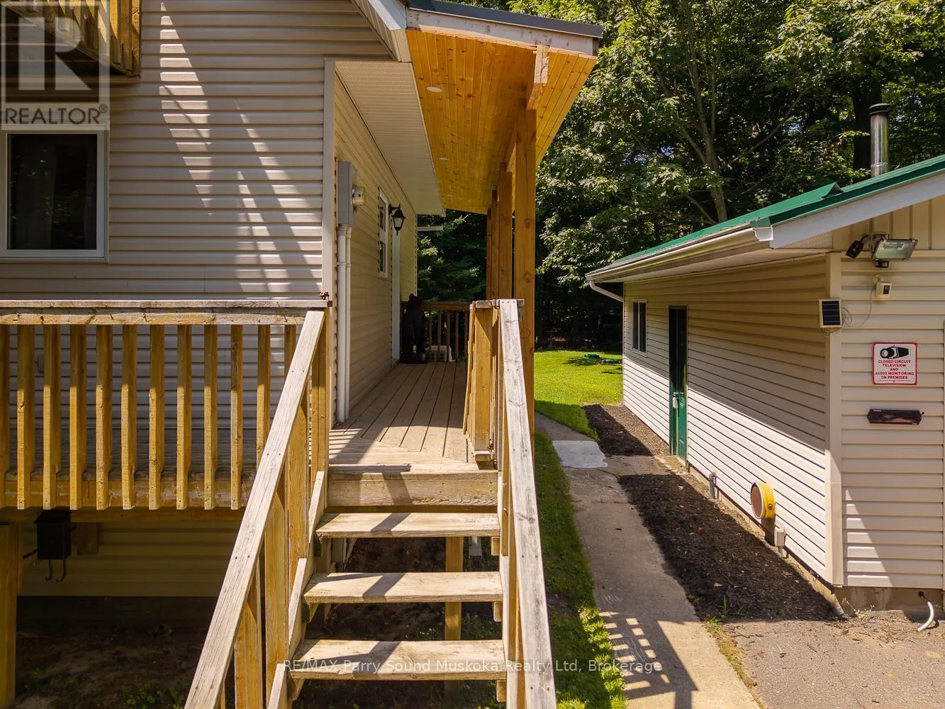113 BAYVIEW DRIVE