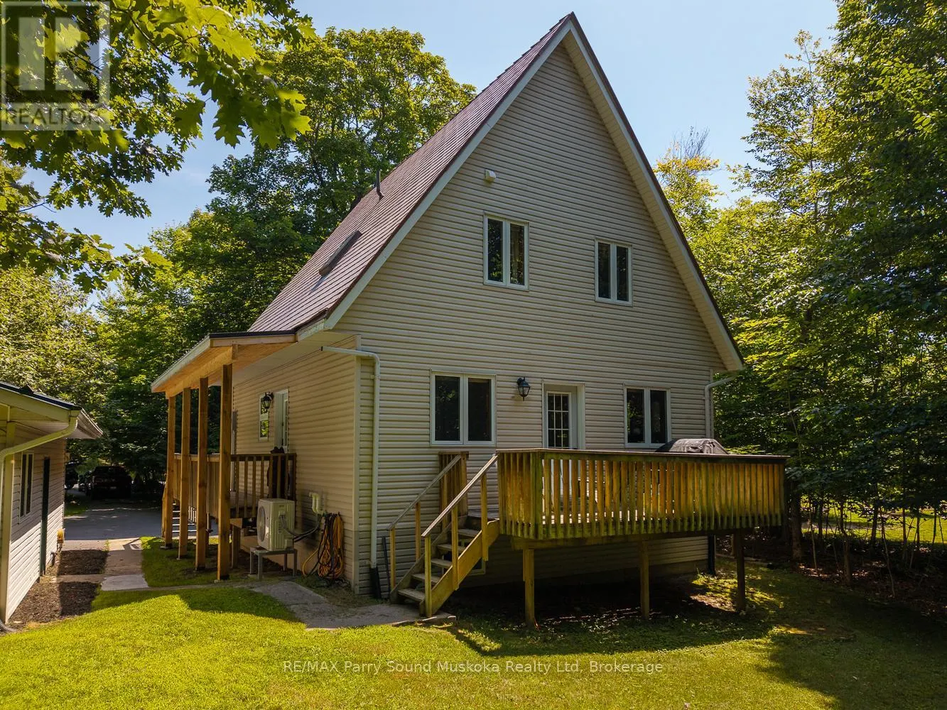 113 BAYVIEW DRIVE