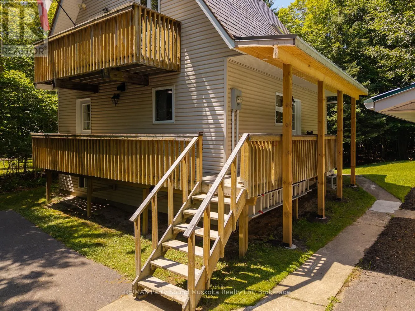 113 BAYVIEW DRIVE