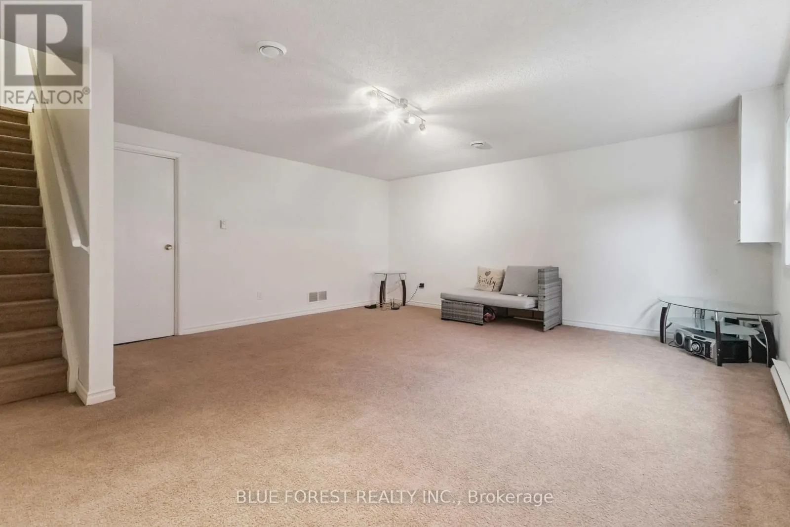 15 - 450 POND MILLS ROAD, #15