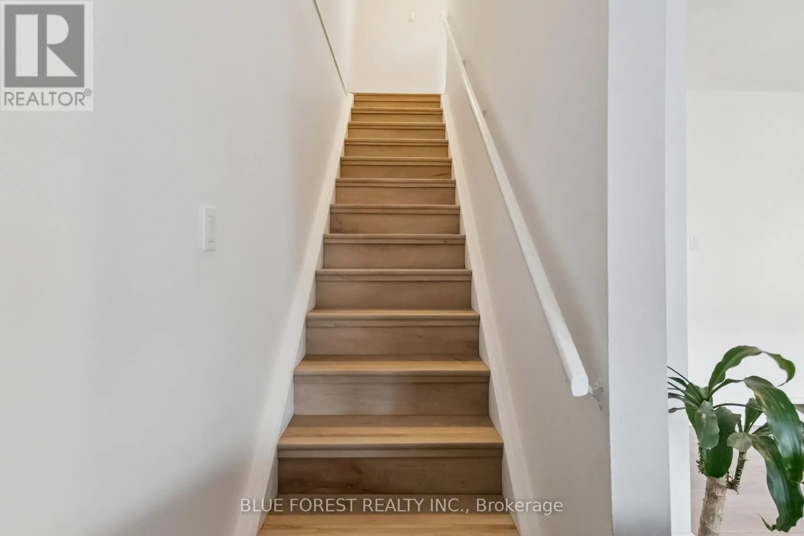 15 - 450 POND MILLS ROAD, #15
