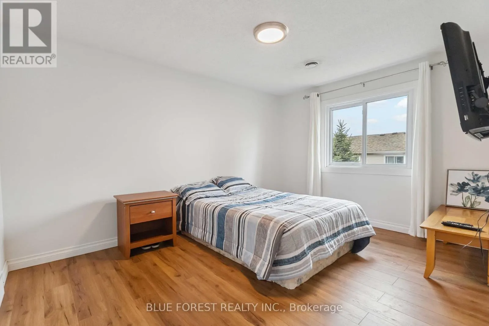 15 - 450 POND MILLS ROAD, #15