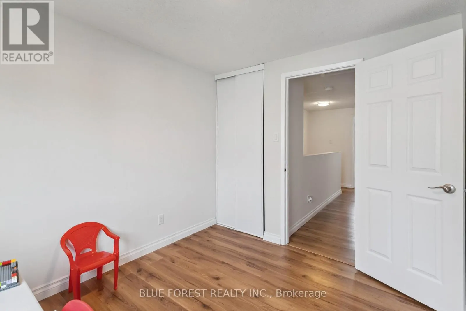 15 - 450 POND MILLS ROAD, #15