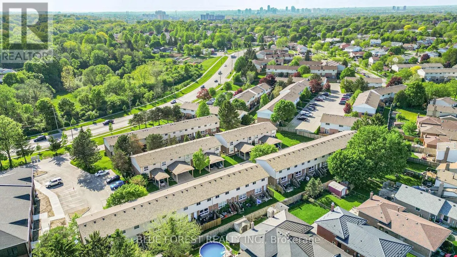 15 - 450 POND MILLS ROAD, #15