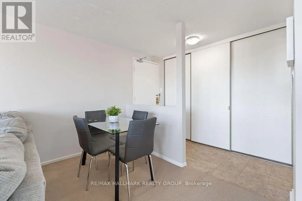 312 - 3100 CARLING AVENUE