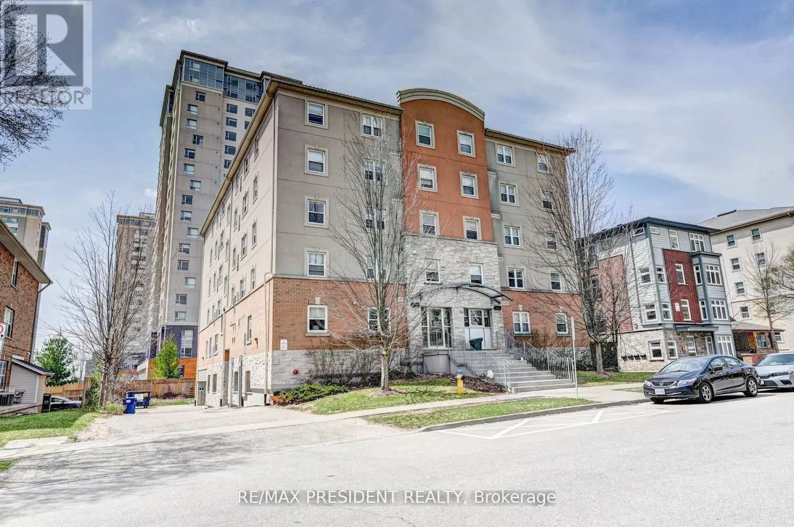 504 - 261 LESTER STREET
