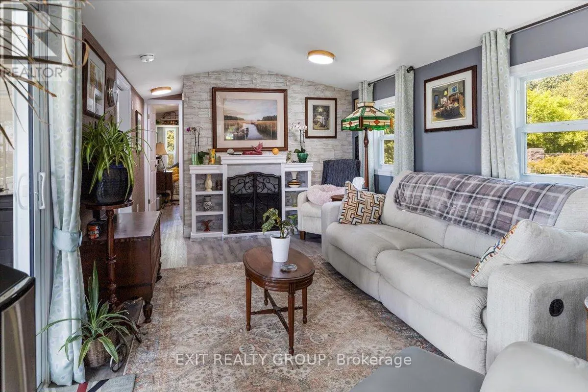 1 - 116 CEDARDALE ROAD, #1