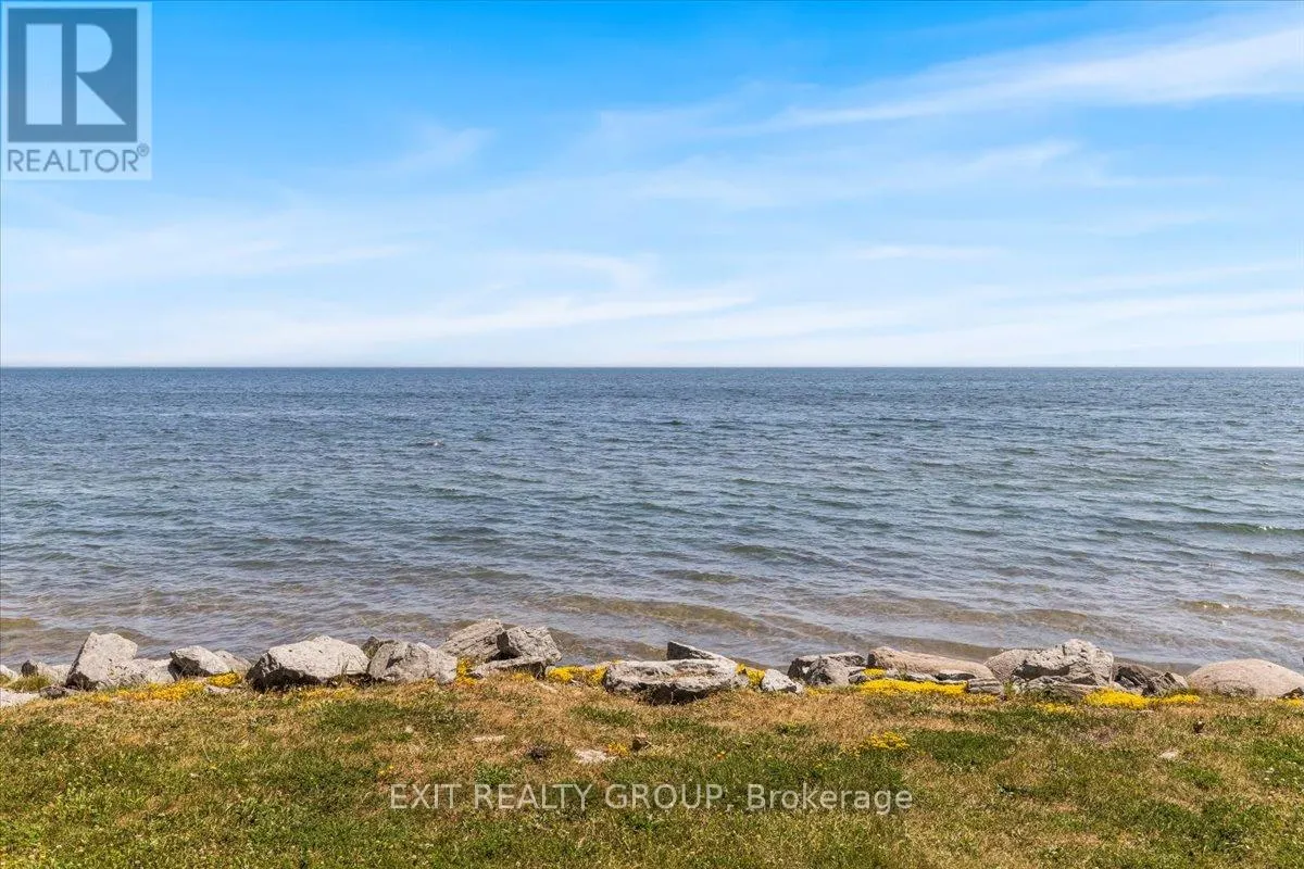 1 - 116 CEDARDALE ROAD, #1