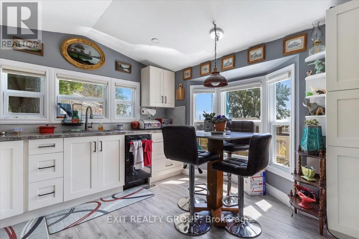 1 - 116 CEDARDALE ROAD, #1