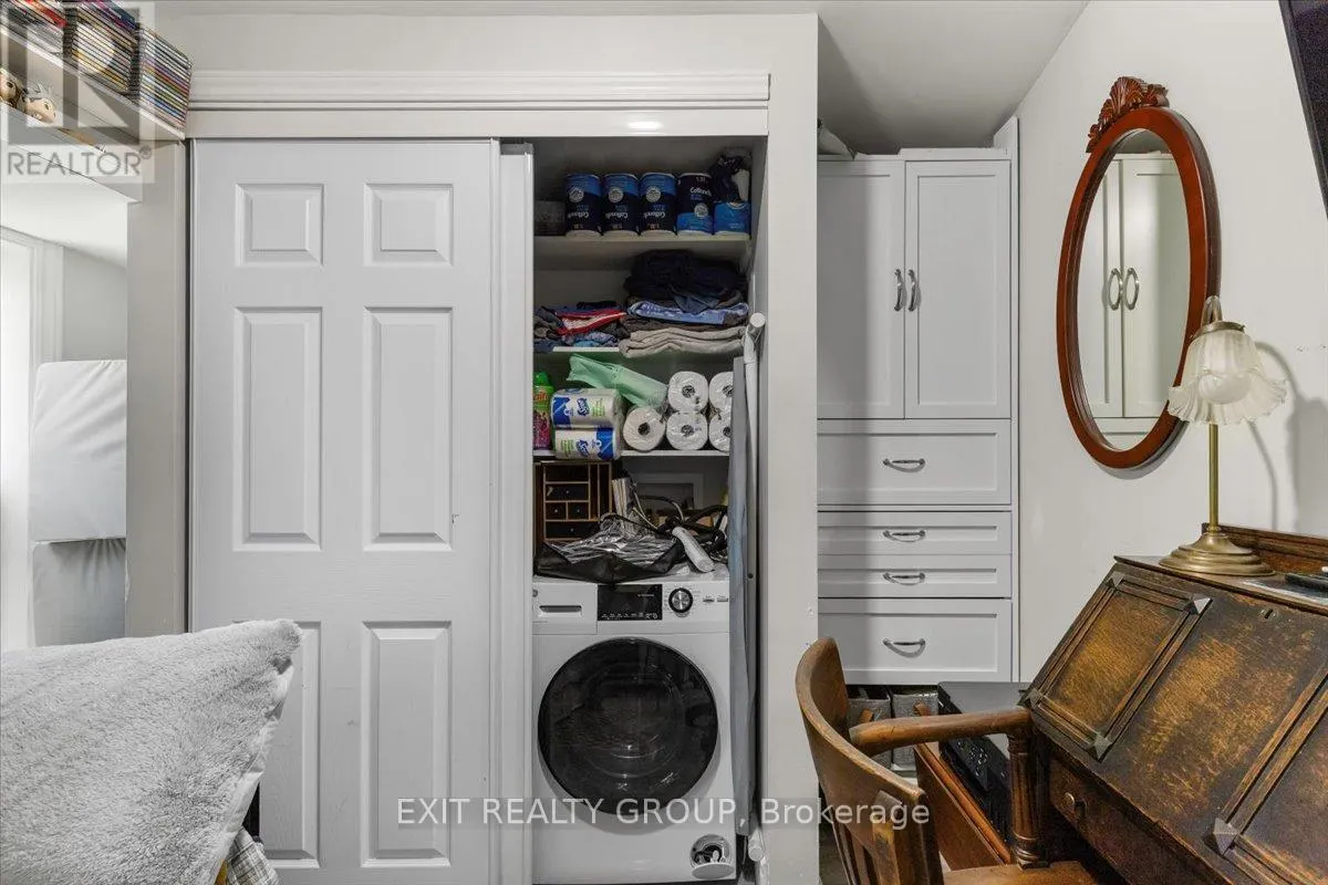 1 - 116 CEDARDALE ROAD, #1