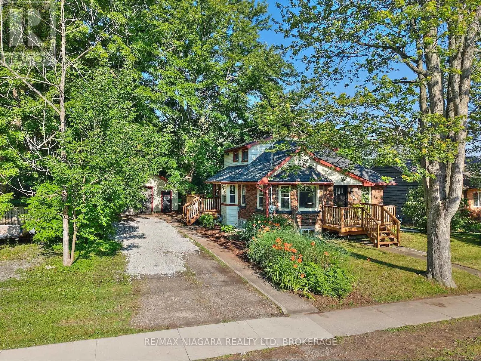 207 SOUTH MILL STREET