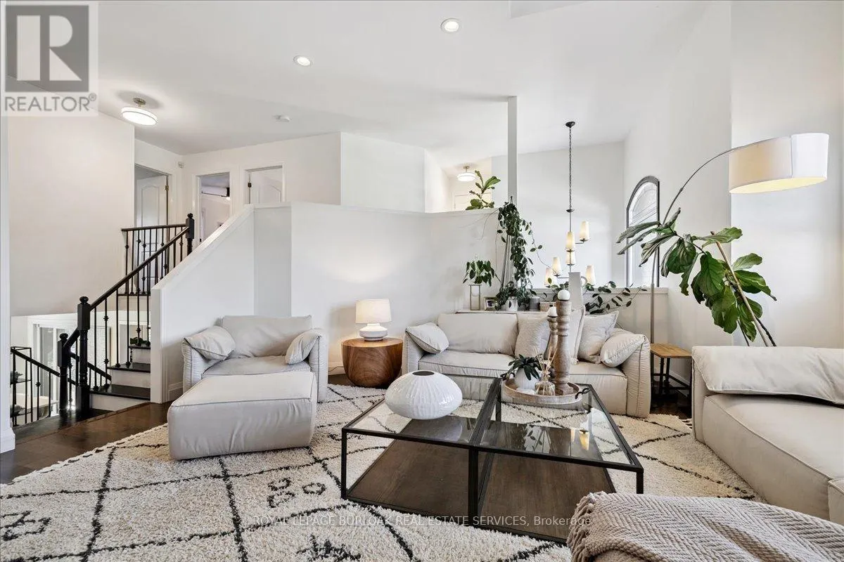 61 NISKA DRIVE