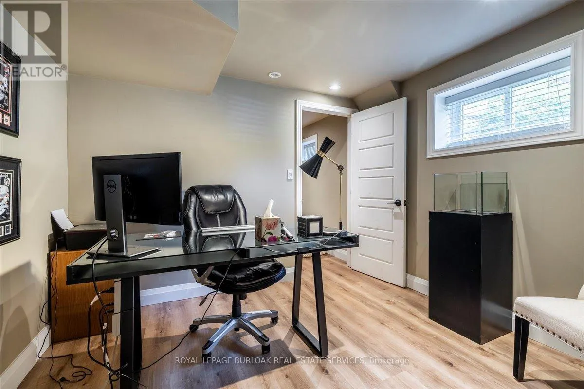 61 NISKA DRIVE