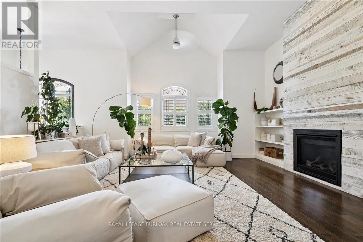 61 NISKA DRIVE