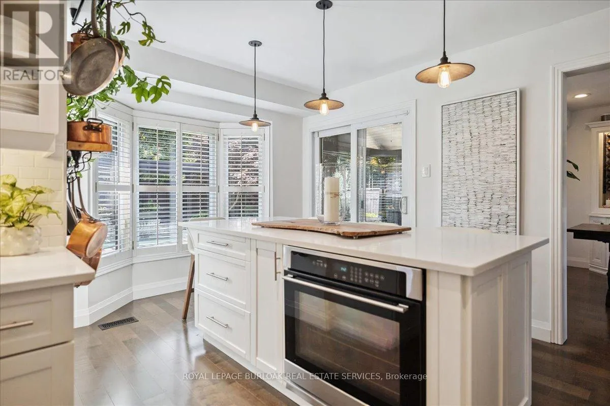 61 NISKA DRIVE