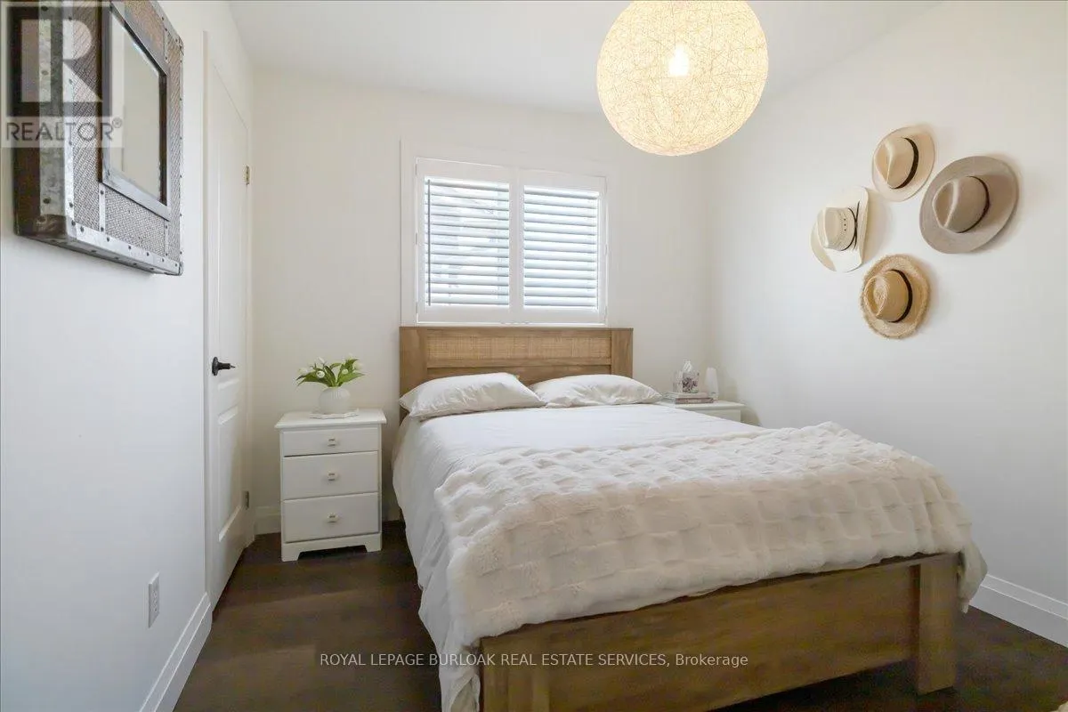 61 NISKA DRIVE