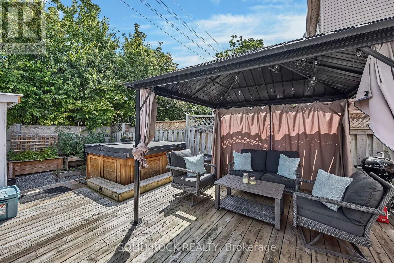 37 GRENADIER WAY