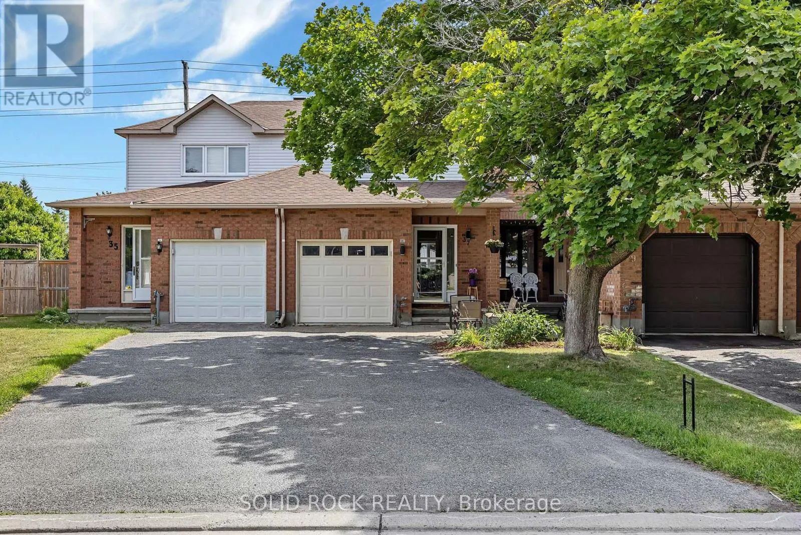 37 GRENADIER WAY