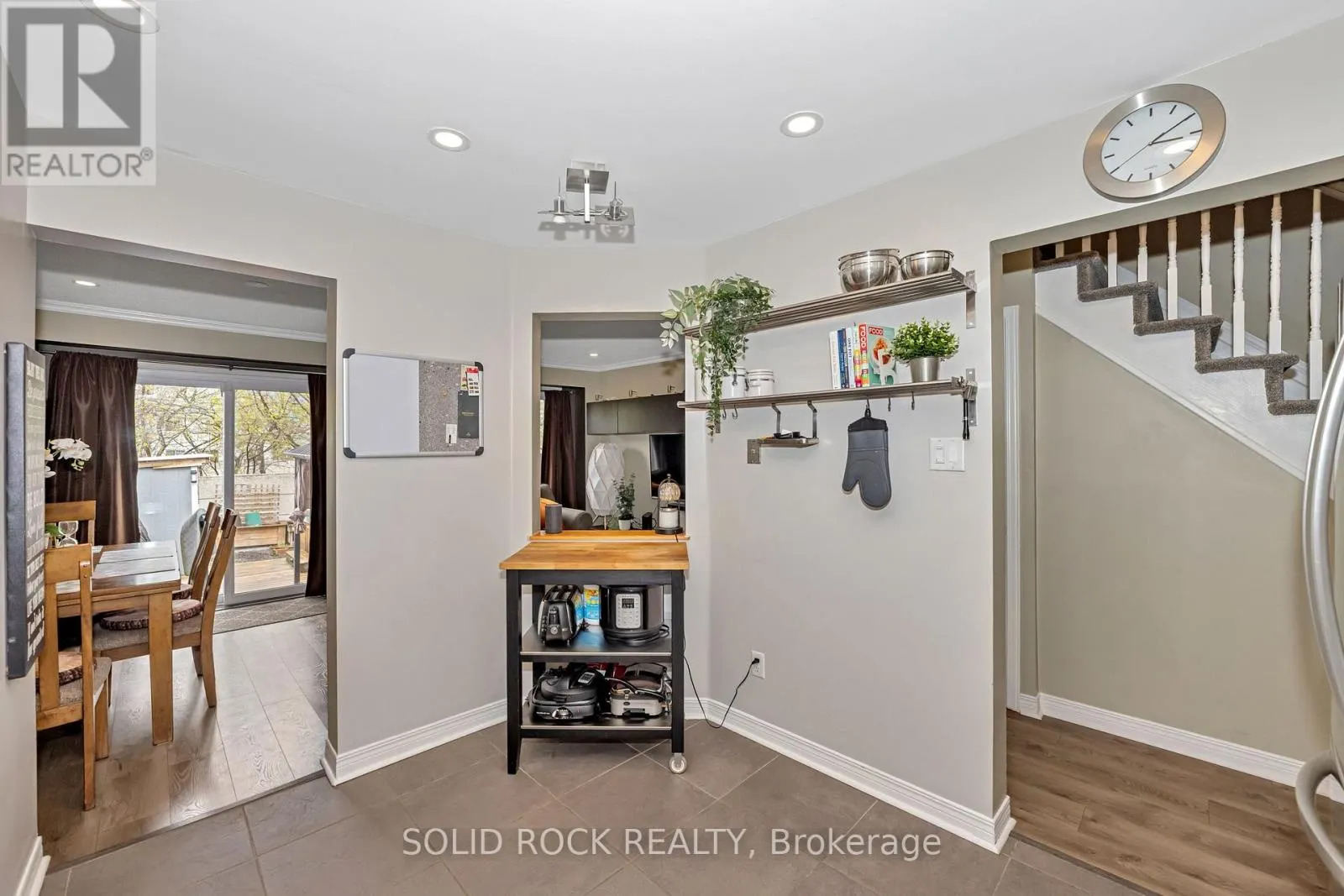 37 GRENADIER WAY